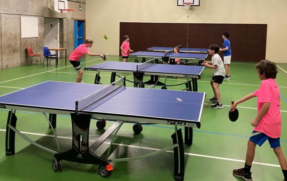 Compétitions de tennis de table au collège Stanislas