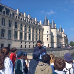 Rallye histoire à l’ile de la cité CM1