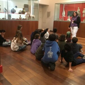 Les 6e en visite-conférence au musée national des arts asiatiques