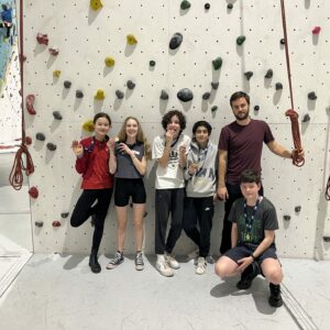 La Coupe de Paris pour notre équipe Benjamine Mixte Escalade