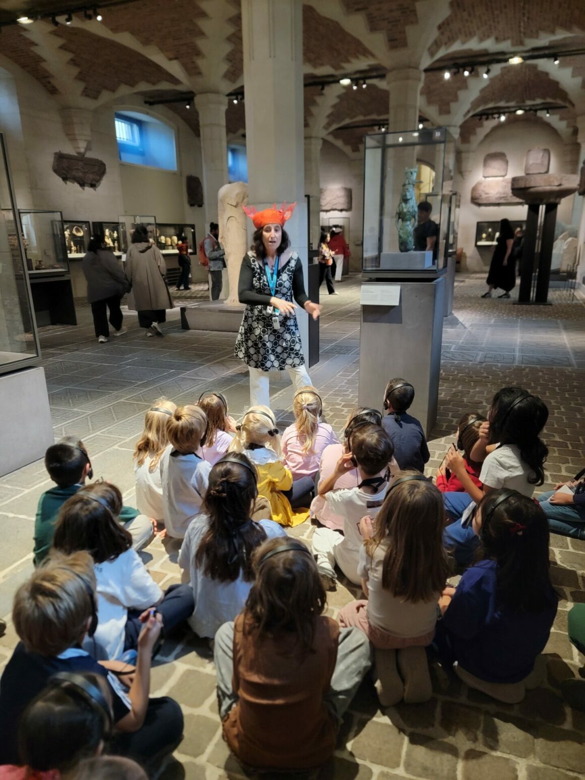 1 Les CE1B au Musée du Louvre
